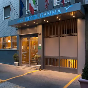Gamma 3*, Milán Italia