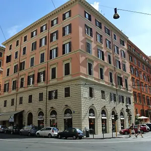 Le Petit Real 2*, Roma Italia