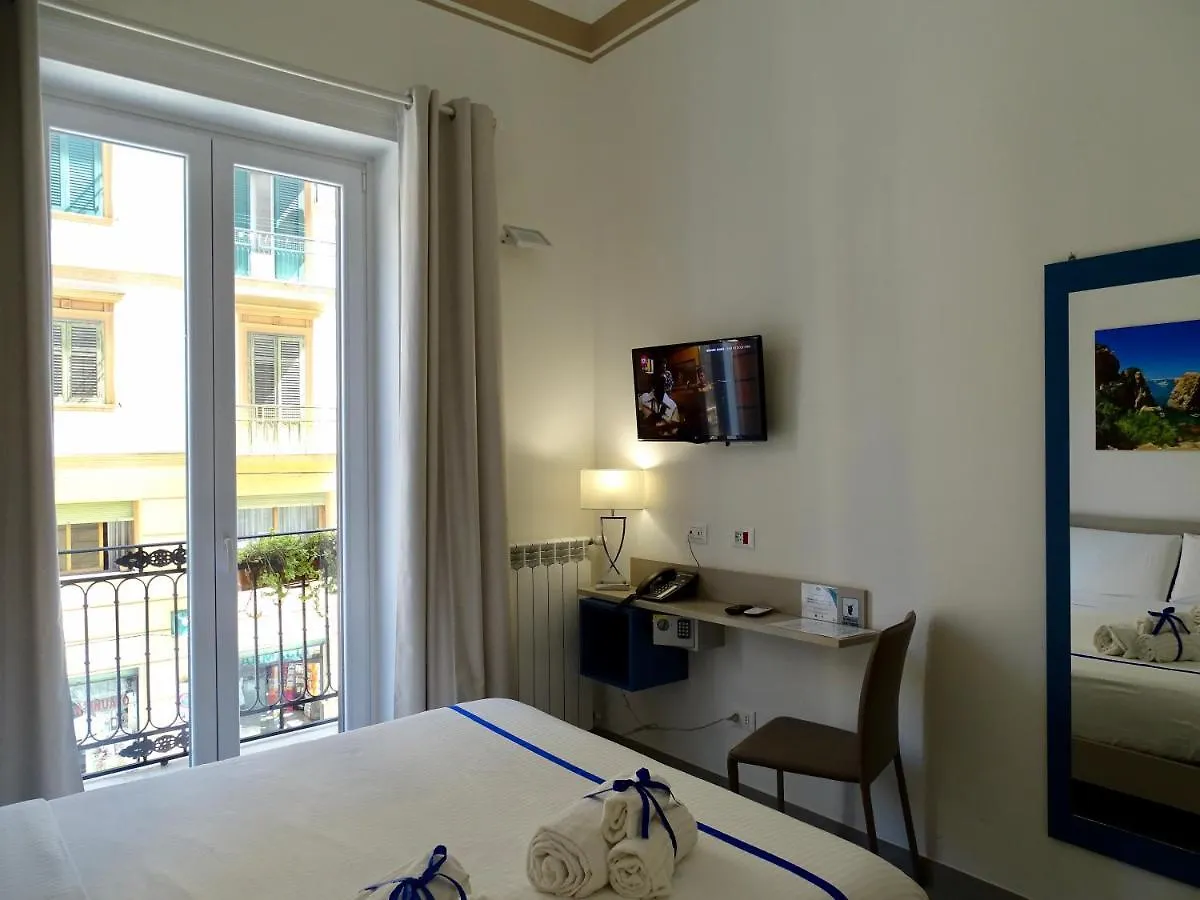 Le Quattro Stagioni - Rooms & Suites Palermo 2*,